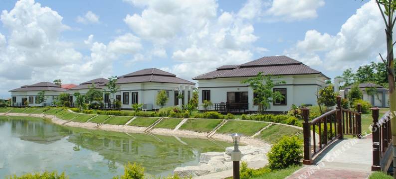 金湖大酒店(The Golden Lake Hotel)图片