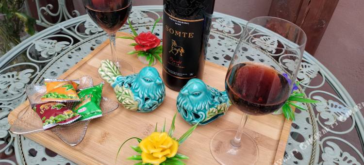 丹尼亚精品民宿(乐山高铁站店)图片