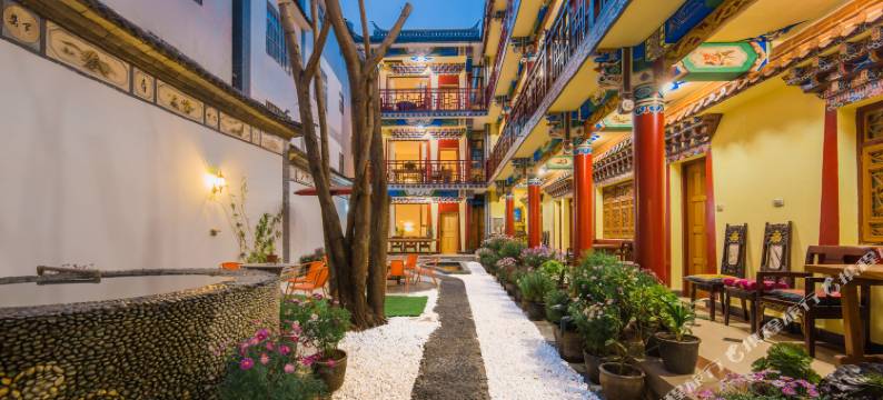 大理吉姆藏式酒店图片