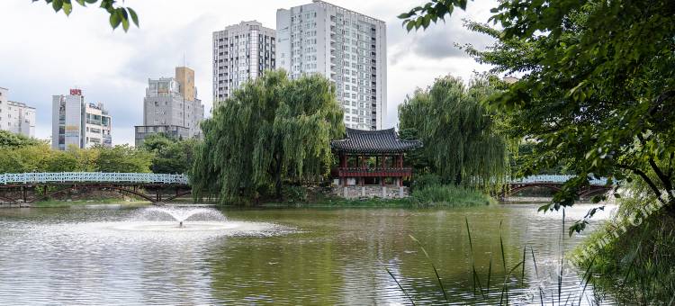金色星球酒店(Golden Planet Hotel)图片