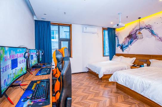 洛阳华腾电竞民宿(丽景门十字街店)