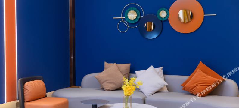 格慕酒店(深圳宝安国际机场固戍地铁站店)图片