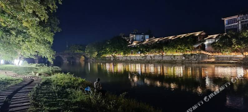 平乐古镇秦汉客栈图片