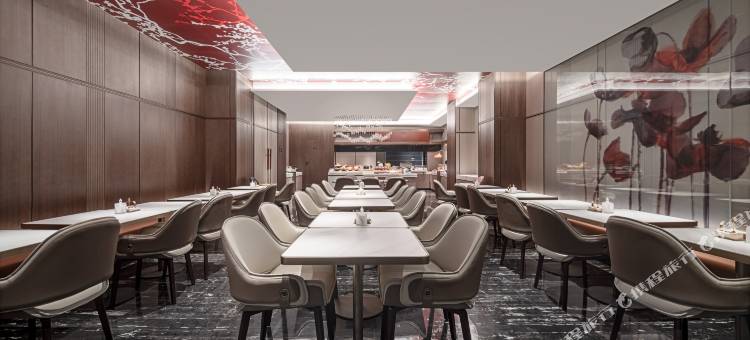 长沙IFS国金中心黄兴路步行街亚朵酒店图片