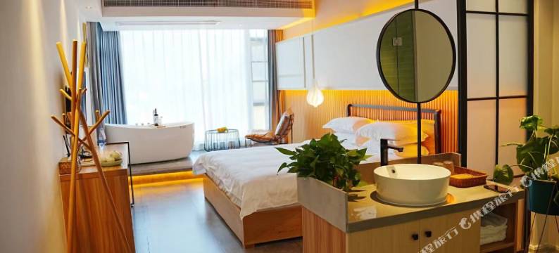 衔月度假酒店(泾县皖南川藏线店)图片