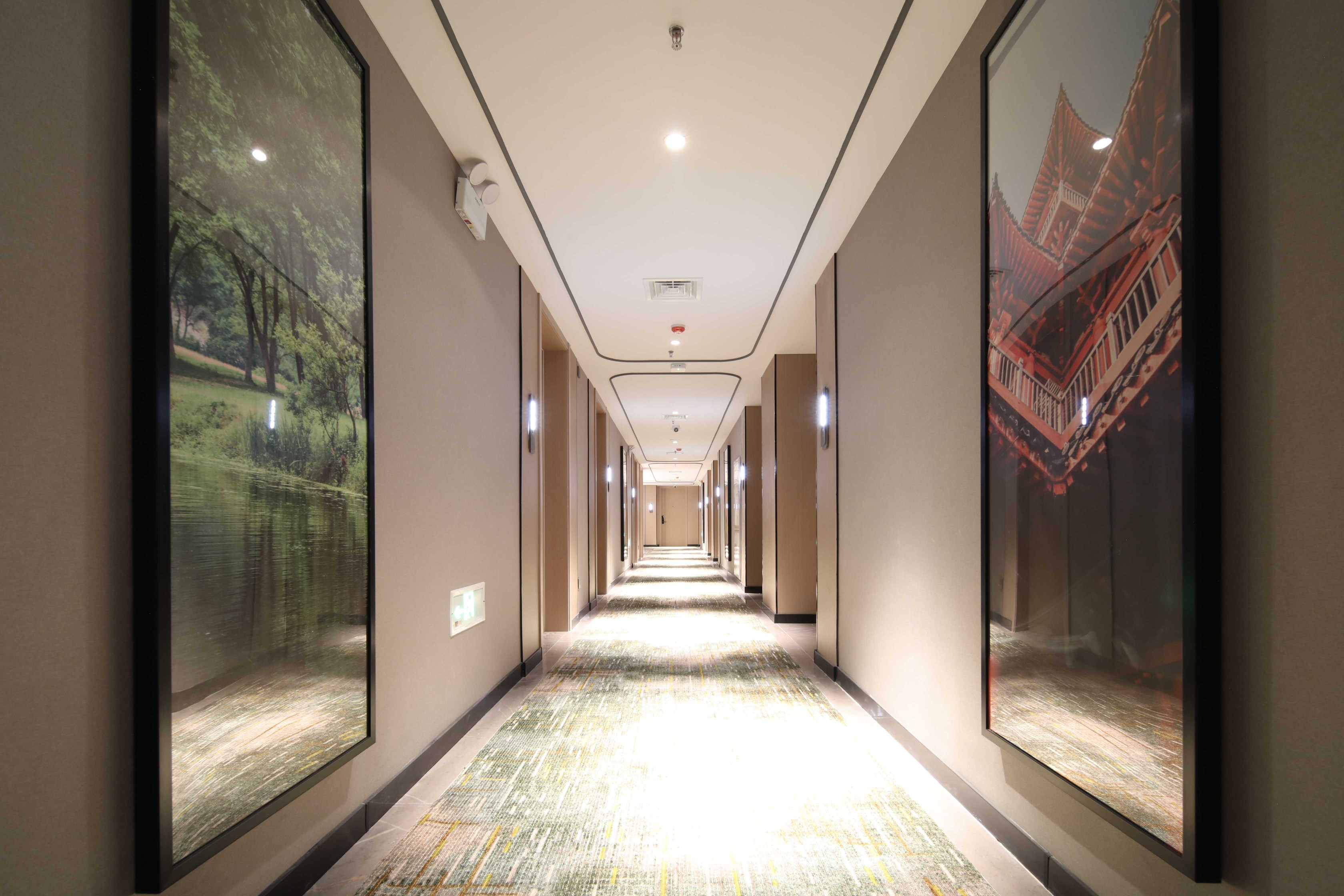 Country Inn & Suites by Radisson Hotel (Hong'an Jingji Kaifaqu) Over view