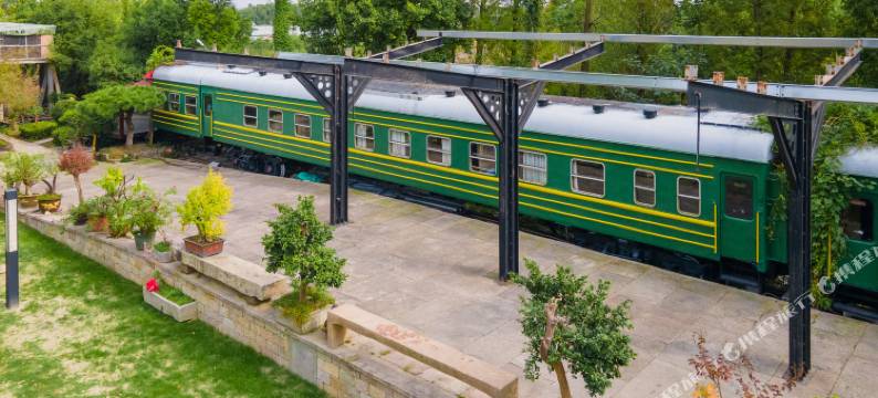 风逸荷塘庄园民宿图片