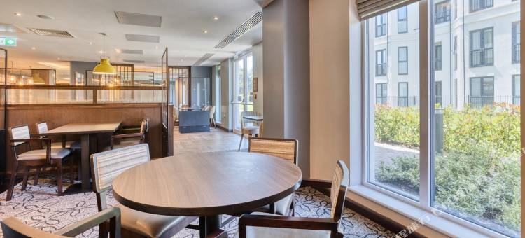 伯恩矛斯西崖普瑞米尔酒店(Premier Inn Bournemouth West Cliff)图片