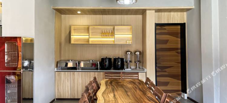 平措康桑八宿然乌湖富氧酒店图片