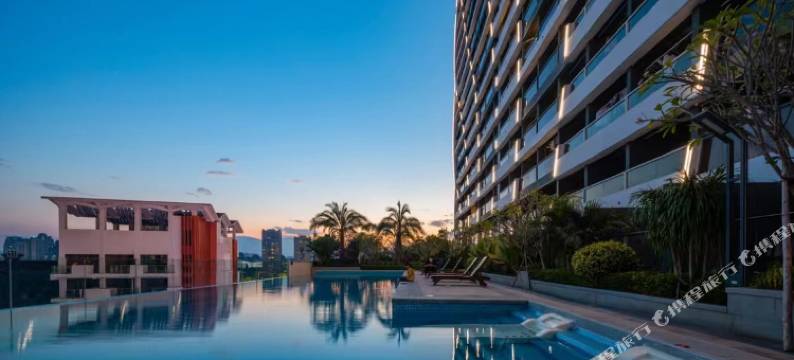 Cháo·巢·天际江景艺术美宿(告庄星光夜市店)图片