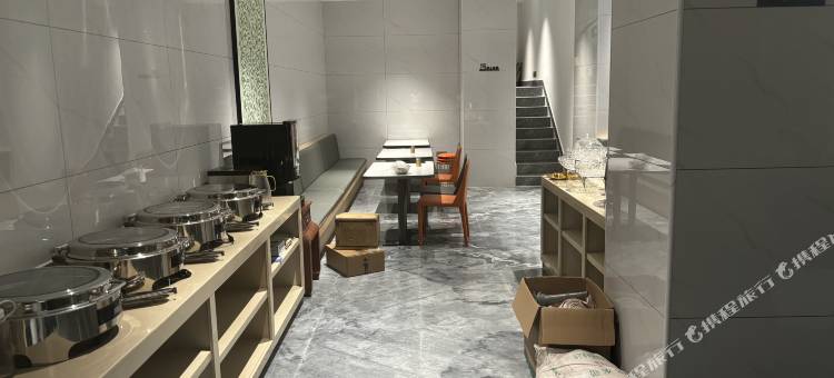 灵山寄予酒店(陆屋客运站店)图片