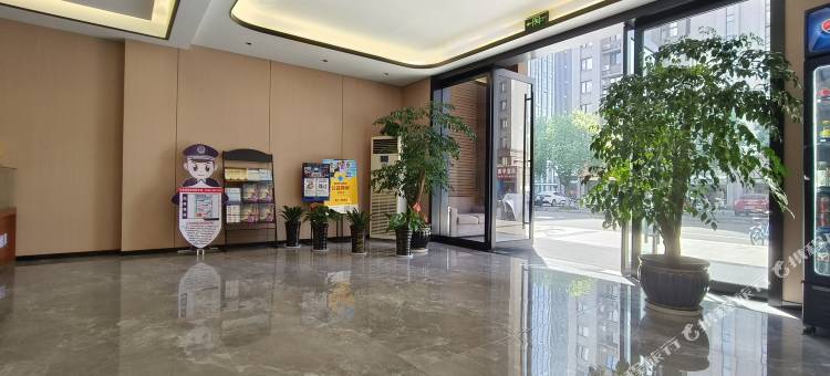 舟山娅莱酒店(东港凯虹广场店)图片