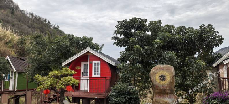 坡豪旅游码头木屋民宿图片