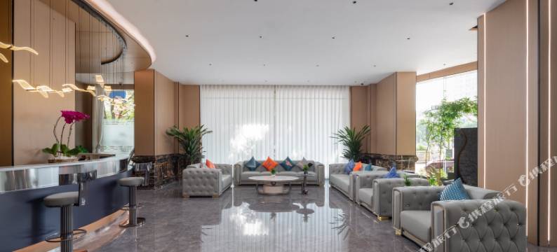 泸西禾尔曼酒店(锦辉广场店)图片