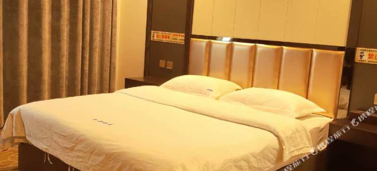 华都假日酒店(察布查尔镇店)图片