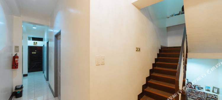 红多兹酒店- 伊洛伊洛加洛广场(RedDoorz @ Plaza Jaro Iloilo)图片