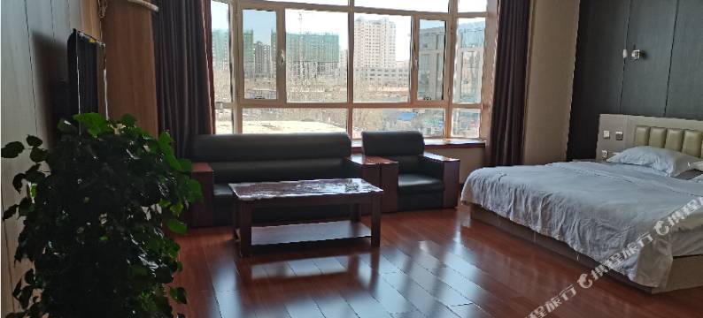 杭锦旗漠中情宾馆图片