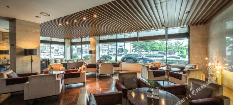 香阁里亚海滩观光酒店(Shangria Beach Tourist Hotel)图片