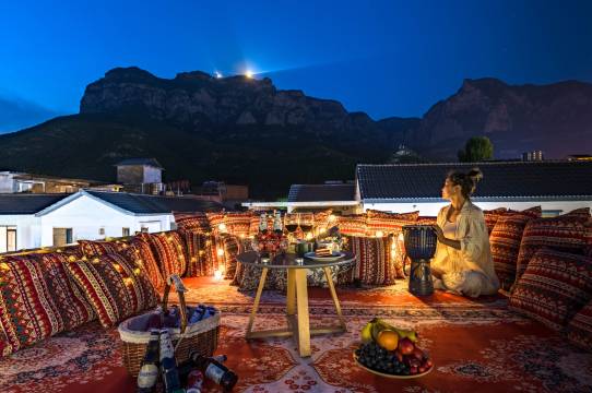 鹿鸣民宿(岸上服务区店)