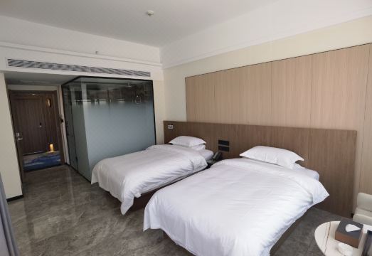 Boyue Hotel Hotel Overview