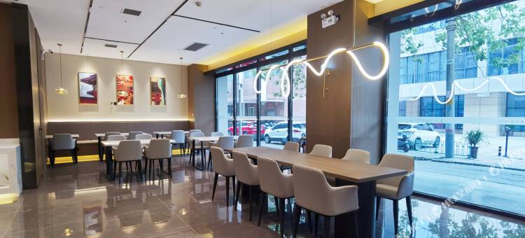加雅酒店(西安钟鼓楼五路口地铁站店)图片