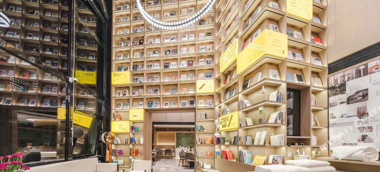 无锡南长街太湖广场亚朵S酒店图片