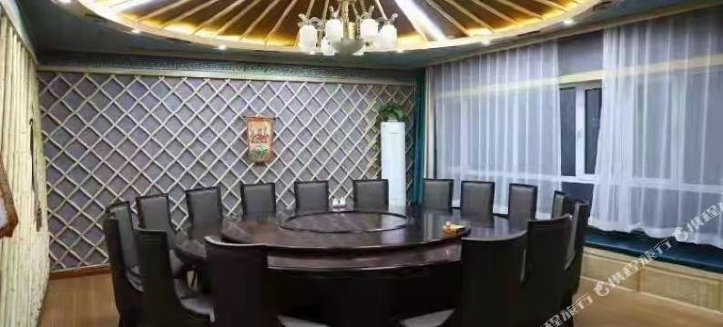 阿鲁科尔沁旗美居商务酒店图片