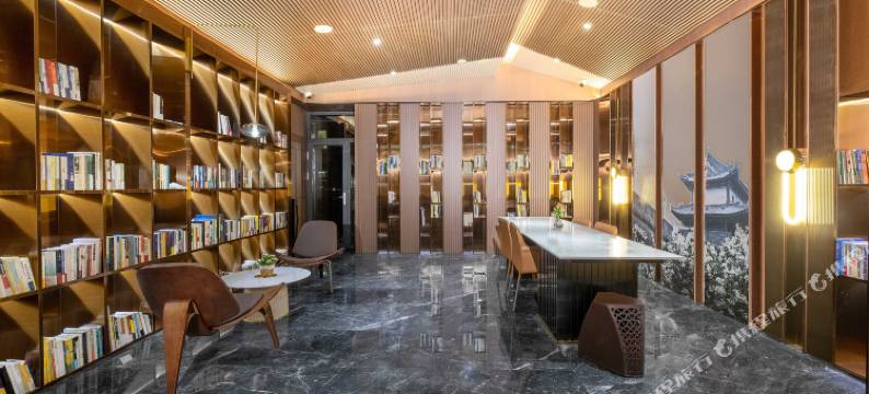 西安高铁北站北广场亚朵酒店图片