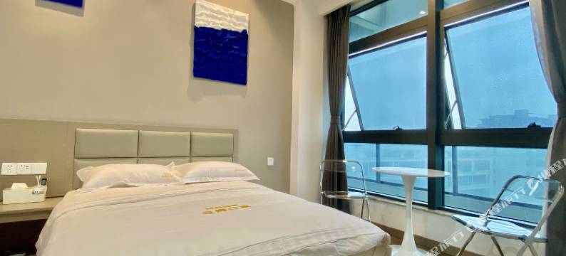 Hobo电竞公寓(衢州高铁站店)图片