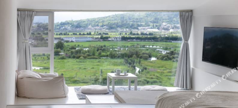 安之若宿·山全景温泉设计师民宿(腾冲和顺店)图片