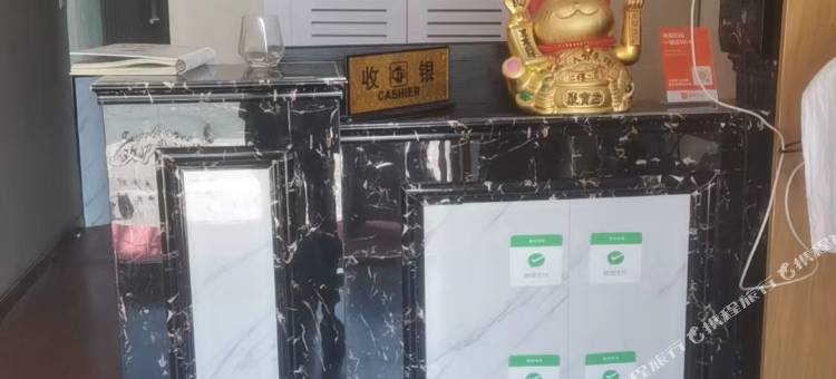 哈尔滨朗逸主题影咖宾馆图片