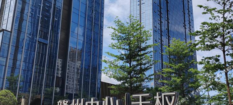 锐思堡国际公寓(赣州博物馆店)图片