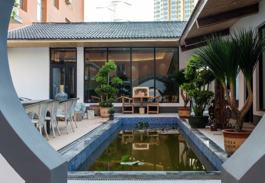 Eaton Shangpin Hotel (Bowen Institute of Technology)Hotel Overview