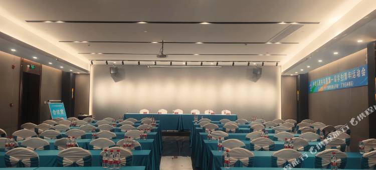 格美酒店(济宁太白湖吾悦广场店)图片