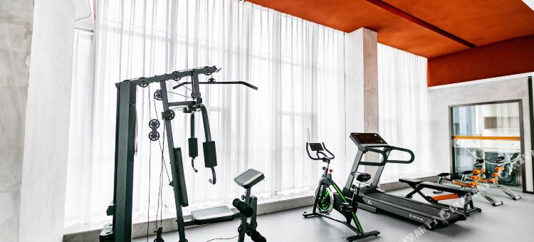 坤逸·精品酒店(自贡方特恐龙王国店)图片