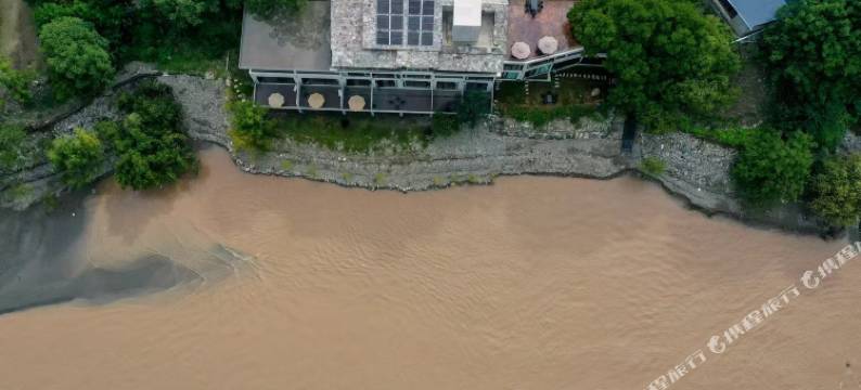 维西十年江庐酒店图片