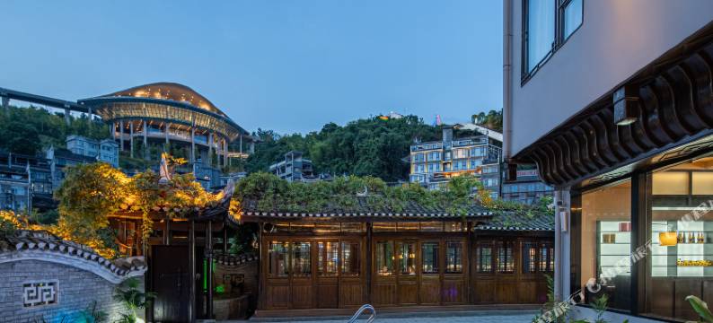 凤凰古城天华楼酒店(沱江店)图片
