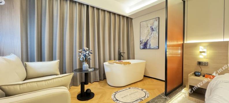 云锦智能影院酒店(南宁火车站地铁口店)图片