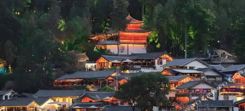 江南设计师日照金山·空中GarDen雪山观景文化美宿(丽江古城店)图片