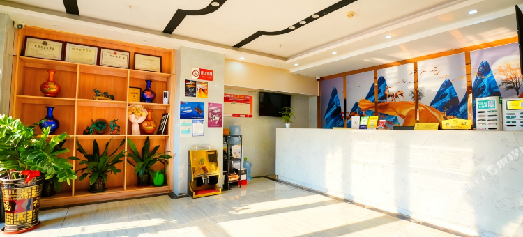 禾辰轻居(深圳北站民治地铁站店)图片