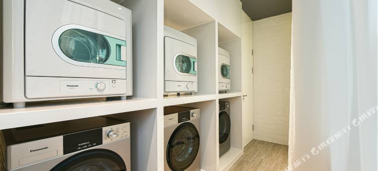 东莞南城国贸亚朵酒店图片