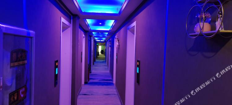 云轩宾馆(区政府梅林古镇店)图片