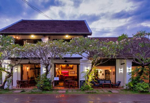 Residence BassacHotel Overview