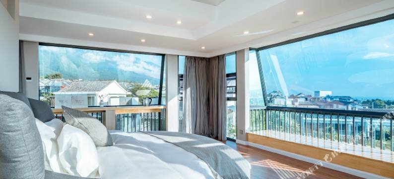 理想三旬民宿(大理古城南门店)图片