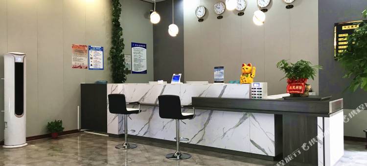 云洋酒店(柳州柳南万达广场高铁站店)图片