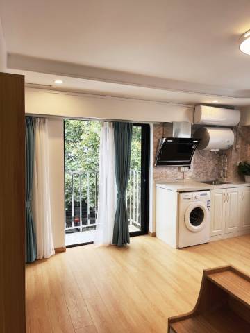 达达公寓(中山医院店嘉善路地铁站店)