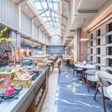 晋中榆次印象城亚朵酒店