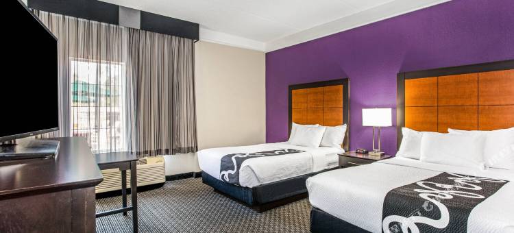 奥兰多机场北拉昆塔温德姆套房酒店(La Quinta Inn & Suites by Wyndham Orlando Airport North)图片