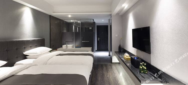 豪泽酒店HOLZ HOTEL(沈阳体育学院国际会展中心店)图片