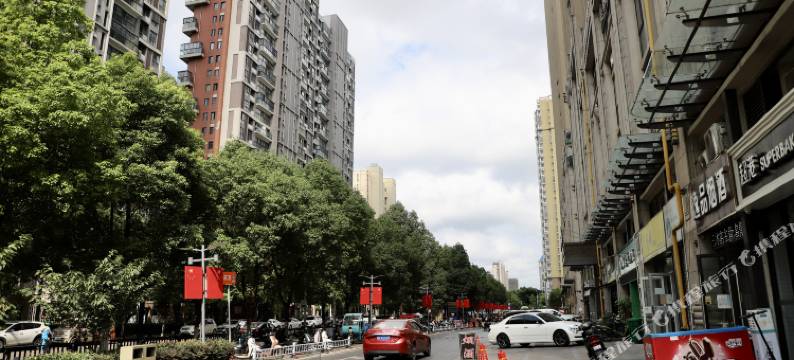 一支百合智慧民宿(合肥武里山天街店)图片